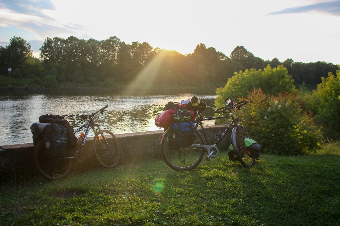 VELODACH - VÉLOGÎTES – OSPITABICI